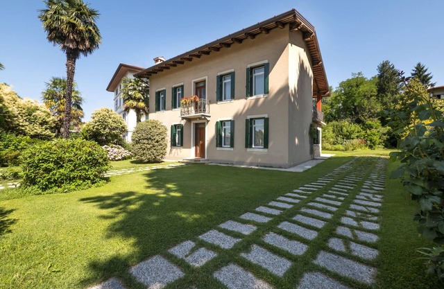 Casa Con Le Rose by Interhome