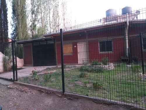 Casa con pileta Pedriel I