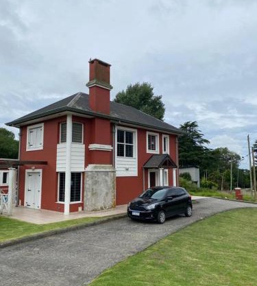 Casa con pileta en SIERRA DE LOS PADRES