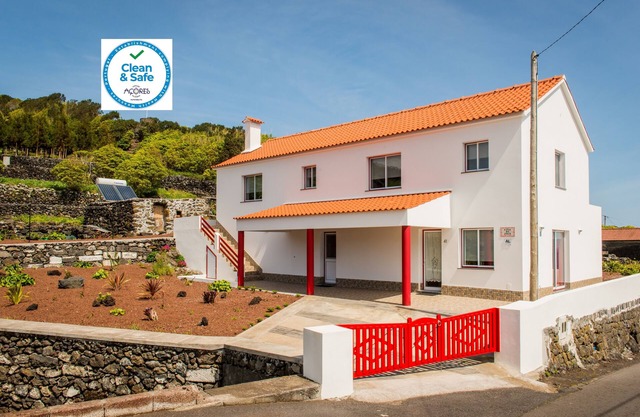 Casa da Vigia T1 for 2 people in Calheta de Nesquim