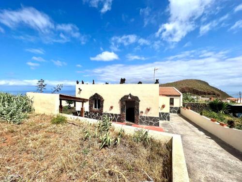Casa de 3 dormitorios con vistas al mar, barbacoa y terraza