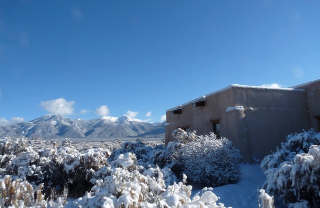 Casa De Luz 1.3 Acre Privacy Fenced/Gated Mountain Views Spa & Fiber Optic WiFi