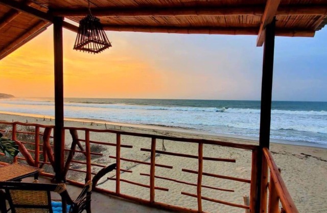 Casa de PLAYA “Justo en la Gloria” - Punta Sal