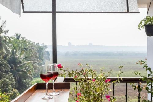 Casa De Solares- New 2BHK Apartment with Pool Candolim