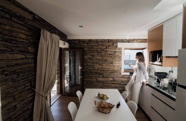 Casa de Xisto - A cozy house surrounded by the vineyard terraces of the Douro.
