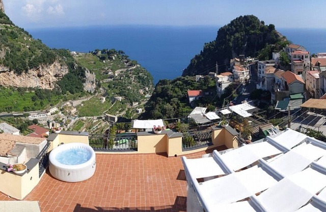Casa Despina: A welcoming two-story independent house located in a characteristic village, with Free WI-FI.