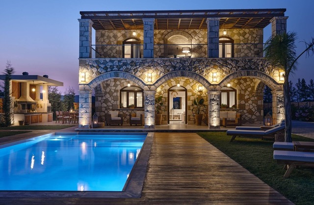 Casa di Pietra - 4 Bedroom Villa with Private Pool