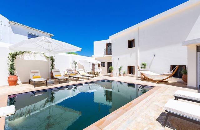 Casa di Vangelis, Summer Village Stay!