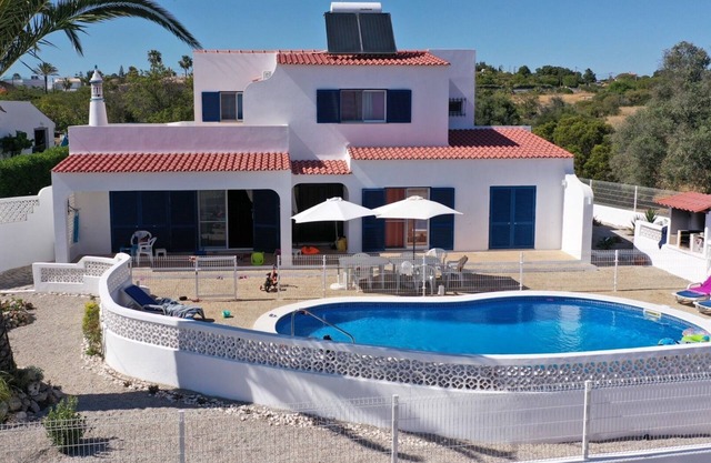 Casa do Farol – Cozy Retreat with Special Rates in Low Season Algarve