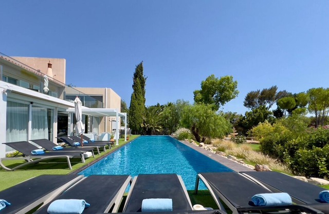 CASA DO LAGO - Mountains & Sea View Villa