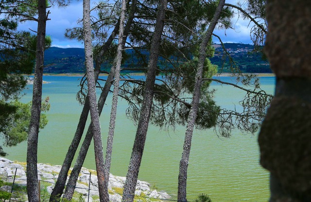 Casa do Távora - Spacious holiday home with pool and unique views!