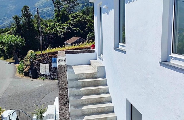 Casa dos Castanheiros - The White Cottage