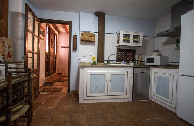 Casa el Laurel de Marjaliza, Toledo, with pool and garden