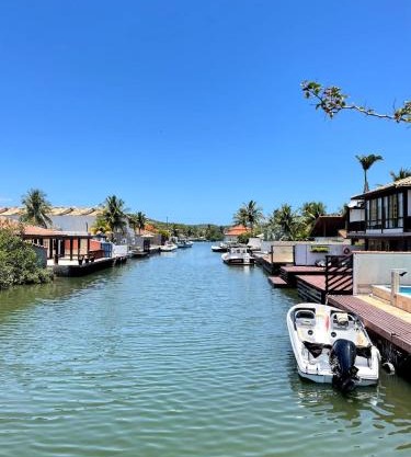 Casa em Bairro Nobre a 5 Minutos da Praia