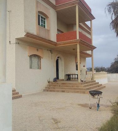 CASA EN FRENTE DE LA PLAYA