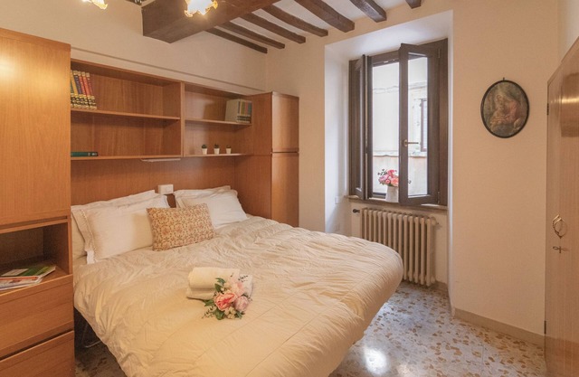 Casa Esposito - Holidays in the Heart of Gubbio, Medieval Umbria