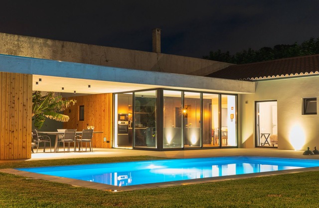 Casa Familiar com Piscina