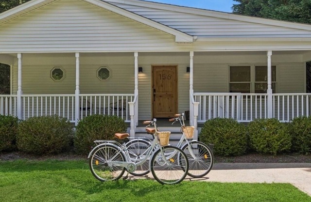 Casa Far Niente - The Carefree Home in Springs that is your holiday oasis.