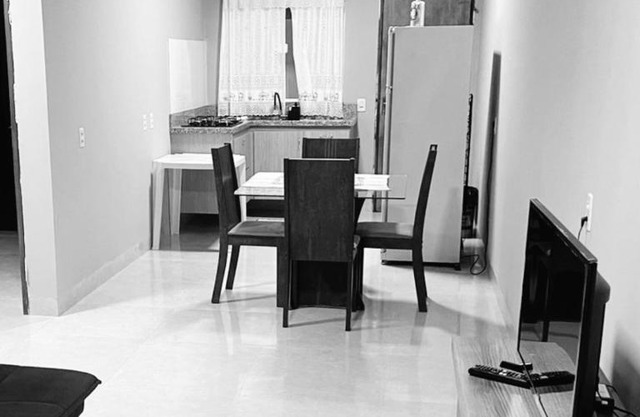 Casa geminada privativa com 2 quartos, cozinha e sala - sob nova direção, veja nota mas reserve o novo