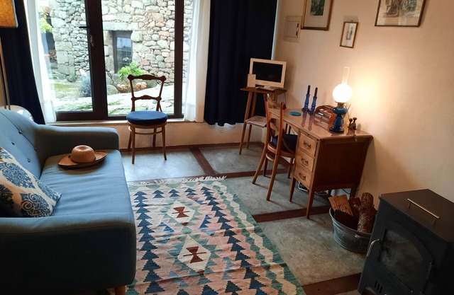 CASA GRANDE DE JUNCAIS - MIDDLE HOUSE