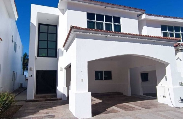 Casa Isla Marina, Exclusivo Alojamiento Ubicado en la Marina de Mazatlán!