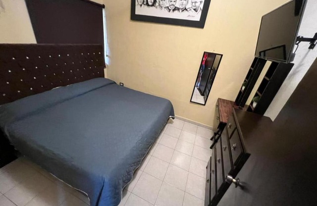 Casa KIRICHNA cerca de centro comercial Y AIRPORT