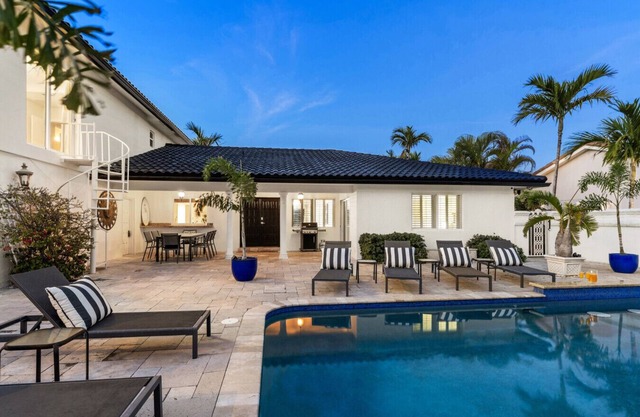 Casa Lana-Mediterranean-inspired oasis in beautiful Fort Lauderdale