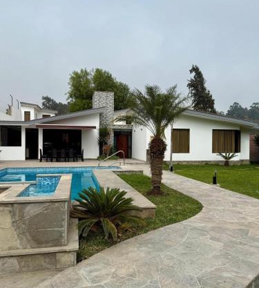 Casa los Cipreses del Sol