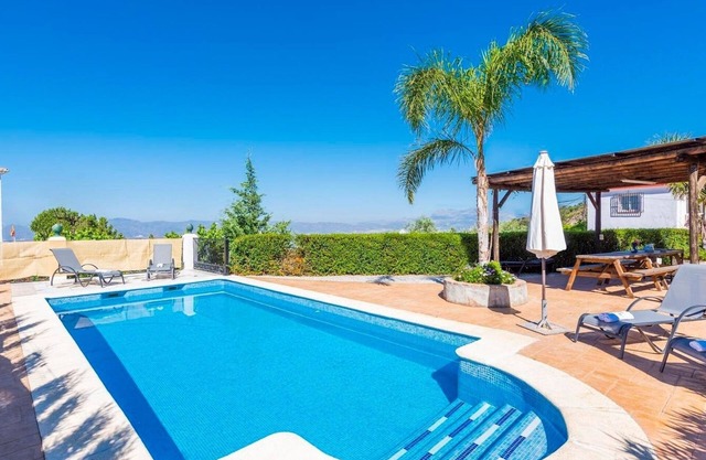 Casa Los Naranjos Canillas de Aceituno by Ruralidays