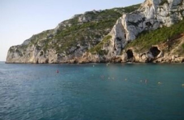 Casa Los Tres Molinos 500 year old Finca in glorious valley of wild beauty