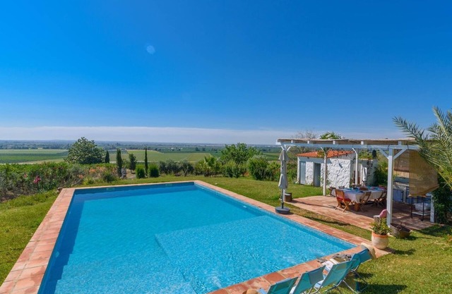 Casa Majavilano Villaverde del Río by Ruralidays