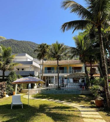 Casa Pé na Areia na Praia da Lagoinha em Ubatuba