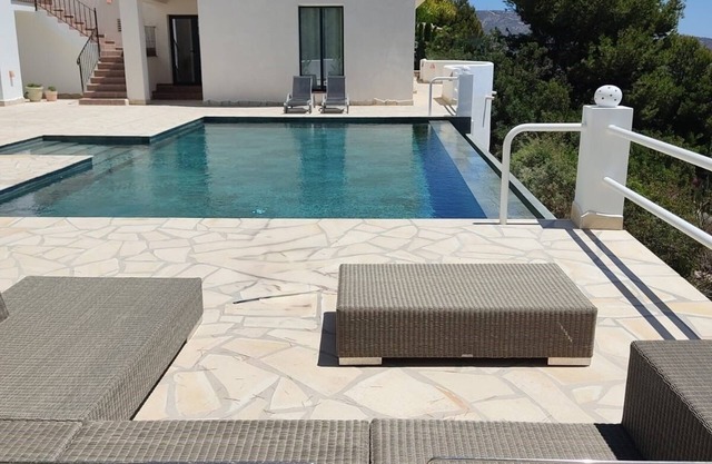 CASA PANORAMICA, FABULOUS VUE,INF POOL,OUTDOOR KITCHEN,BIG TERRACES,AIRC,PARKING