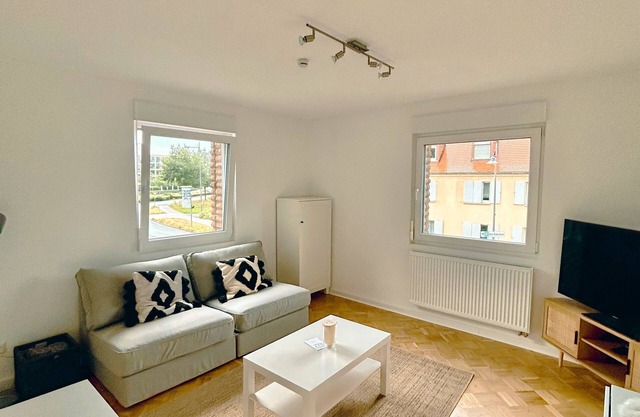 Casa Rossa - Modern, Renoviert, Gemütlich - 15min von Frankfurt