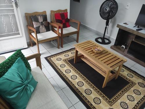 Casa Recanto Feliz, espaço inteiro em Uberlândia próximo ao Umuarama e Aeroporto