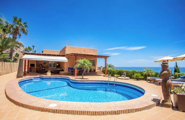 Casa Redonda Exceptional Villa With Private Pool & Spectacular Views Over Sea