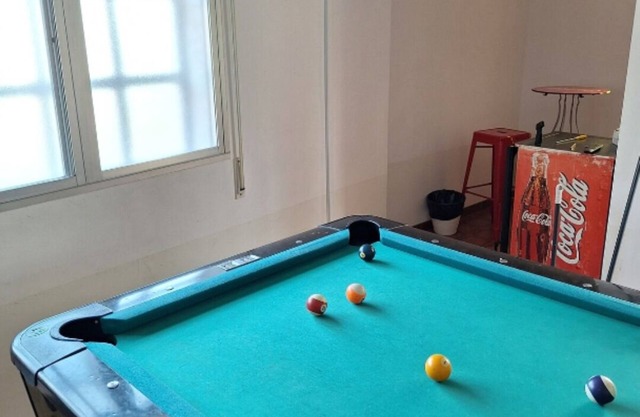 Casa Ricardo Juega Gratis AL Billar