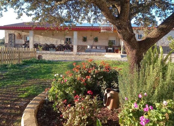 CASA RURAL LA HOJA EL VALLE