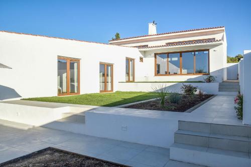 Casa Vista Verde by LovelyStay