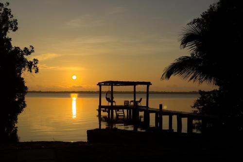 Casa Xchel - Lujo frente a la Bahía piscina jacuzzi y deck