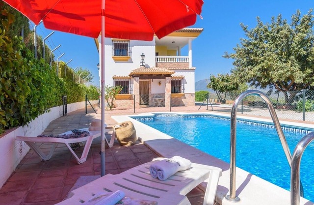 Casana Almáchar by Ruralidays