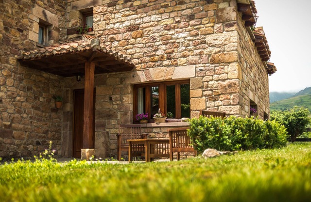 Casavieja rural for 13 people