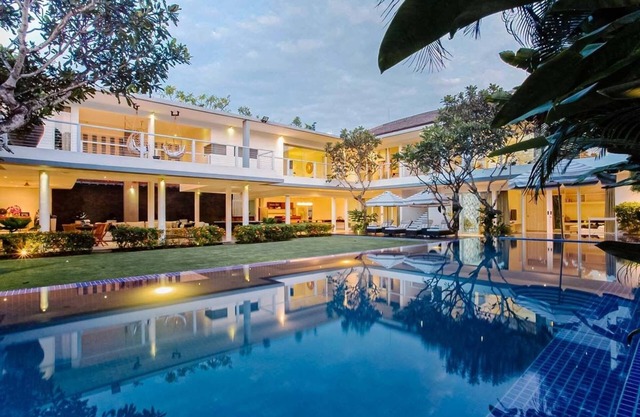 CassaMia Bali, Luxury 5 Bedroom Villa in Jimbaran Bay