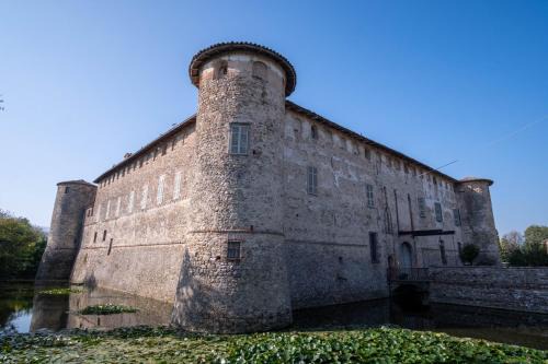 Castello di Lisignano - Storia Pace e Tradizione