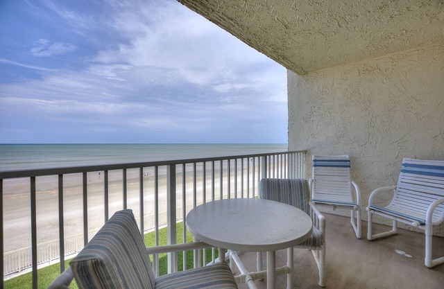 Castle Reef 331 ultimate ocean views!