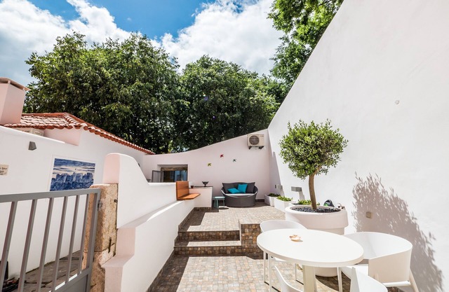 Castle Terrace House - Exclusive Apartment - Your home away fom home