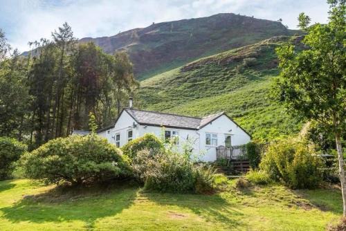 Catbells Sunrise Cottage Borrowdale Lake District