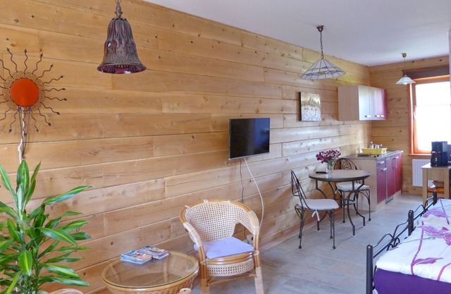 Cedar log cabin ZBZ Anna - Guesthouses Eva-Maria and Reinhard Köhler