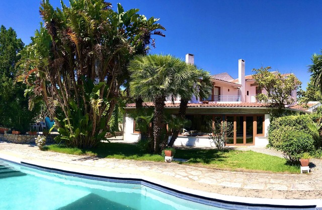 Cedars Guest House - beach & Lisbon