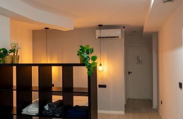 Central accommodation for 4 people